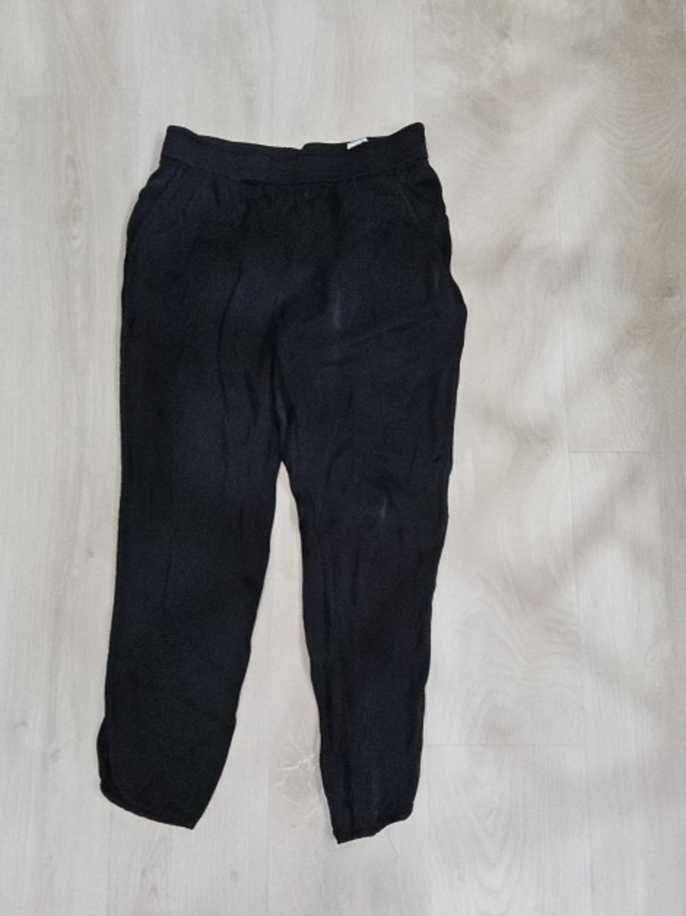 H&M Black Elastic-Waist Trousers